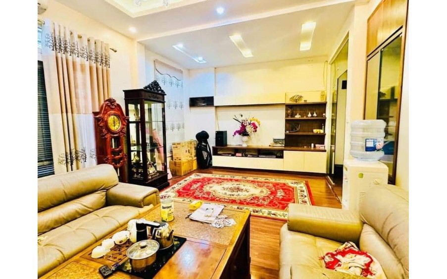 CHÚ Ý! BÁN NGAY NHÀ MẶT NGÕ PHỐ LĨNH NAM, Vị trí đắc địa, Ô tô tránh, KD. Gần Mặt phố DT 33m 5T. CHỈ 5.85 tỷ